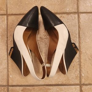 🌟 RARE Black and Cream Tory Burch Wedges